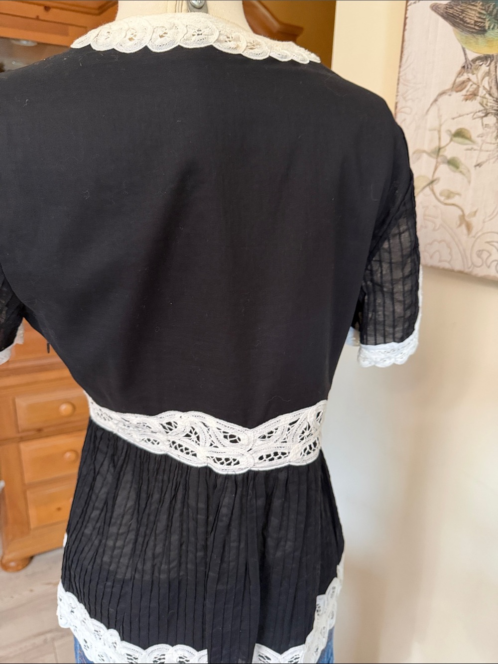 Catherine Malandrino Black Tunic with White Lace Accents - Picture 3 of 5